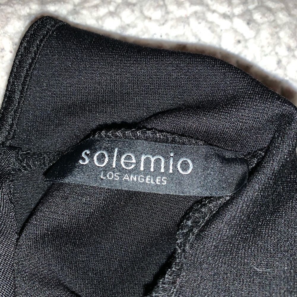 black mini cocktail dress with lace front - Picture 4 of 4